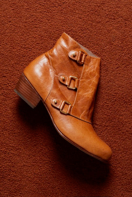 Bota Girassol Caramelo