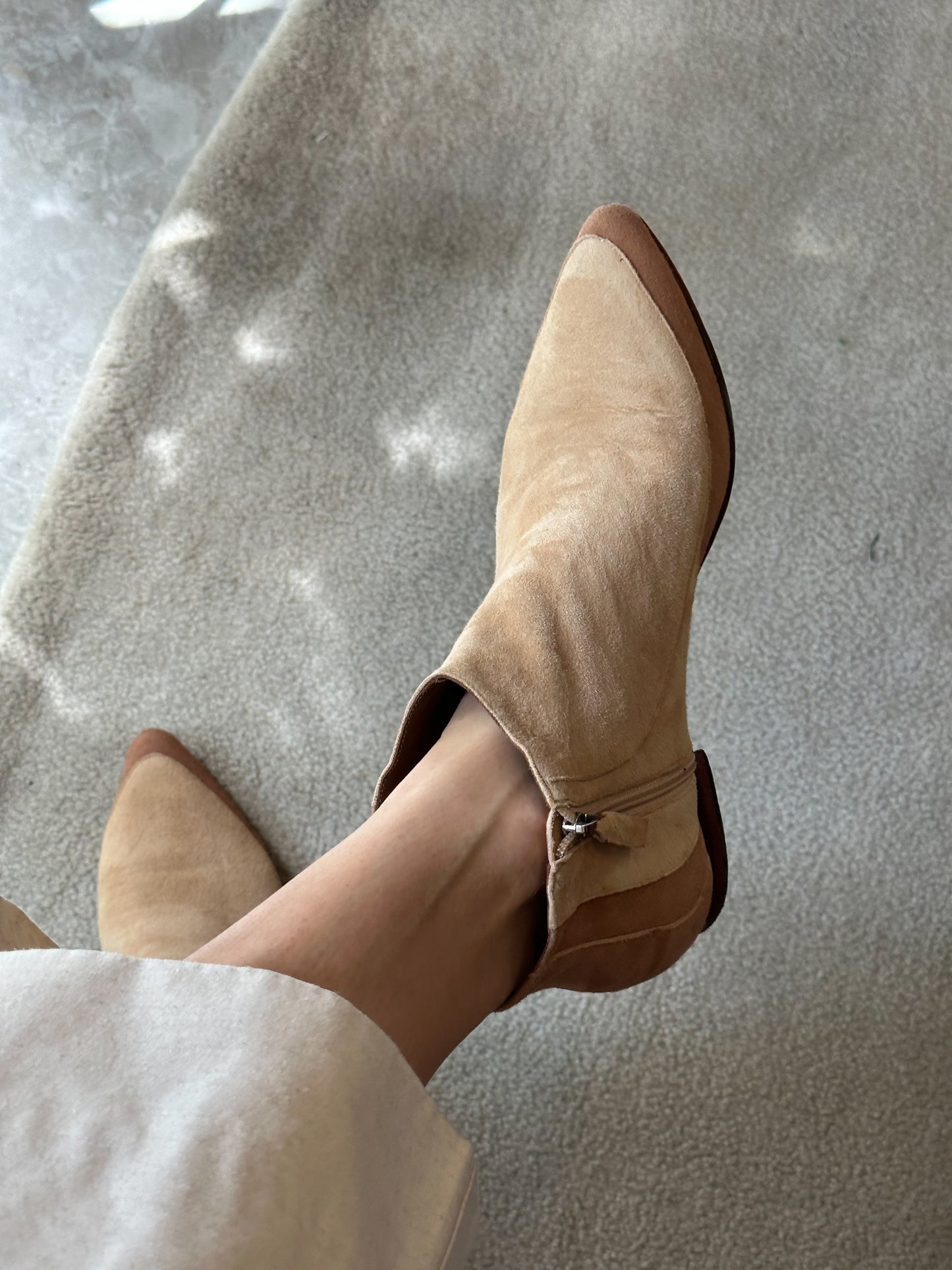 Bota magnolia Camurça Bege