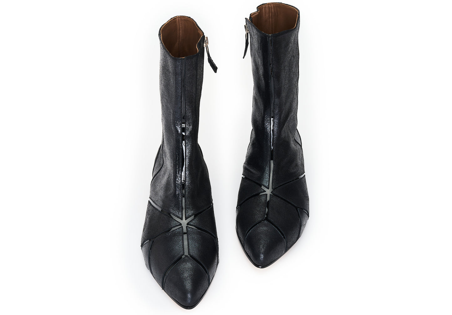 bota artesanal preta de cano alto